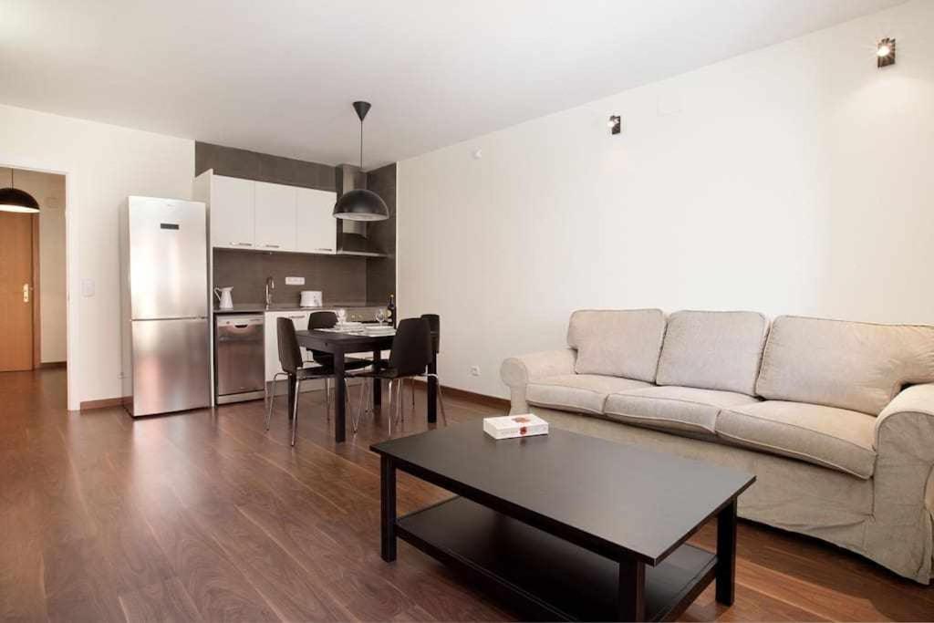 Apart Centrico Con Terraza En Gracia Barcelona Exteriör bild